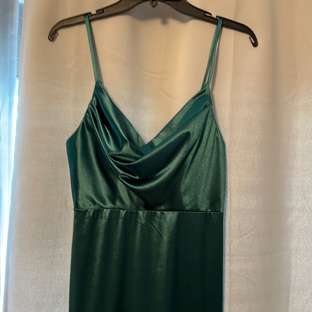 Formal Green Dress, size L, polyester (hugs your body) brand-HelloMolly